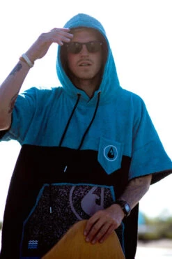 Wave Hawaii - Poncho - Unisex - Uno - Height 175-205cm -ORCA Shop WAVE HAWAII Poncho Uno H5 46889.1680085550