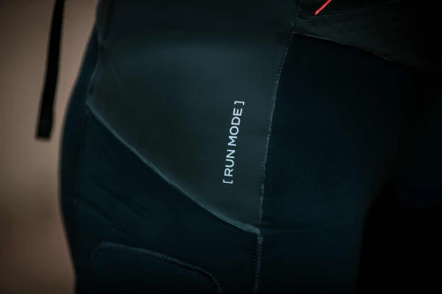 Zone3 - Evolution Men's Swimrun Wetsuit - Black/Orange/Gunmetal - 2023 7 Zone3 - Evolution Men's Swimrun Wetsuit - Black/Orange/Gunmetal - 2023 - Image 7