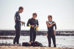 Zone3 - Vision Women's Wetsuit - Black/Rose Pink/Gunmetal - 2023 -ORCA Shop Zone3 wetsuits Nov2020 JamesMitchell 2257 32252.1685104349